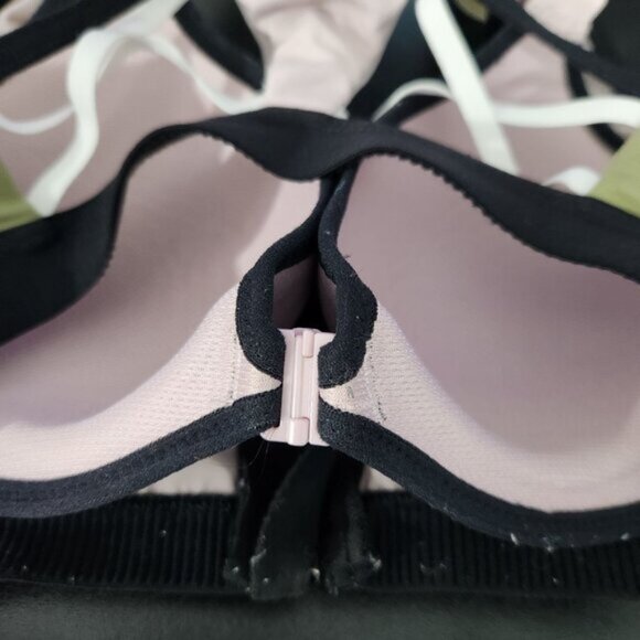 Victoria Sport Women's Knockout Front-Close Sports Bra 32C Polyamide & Elastane - Picture 6 of 9